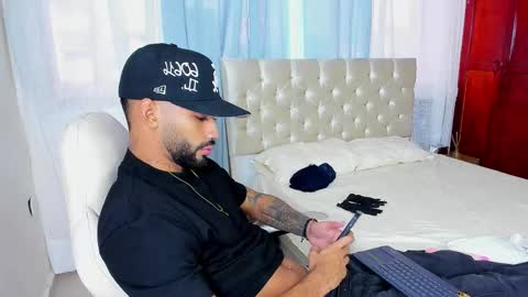 Theo Sky online show from 09/16/25, 07:48