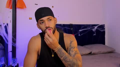 Theo Sky online show from 10/28/25, 03:04