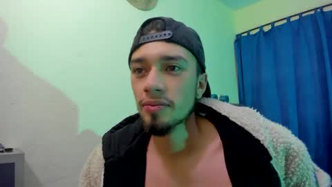 Snapshot of theo_stone04 chatting on 09/16/25, 04:46 Theo online show from 09/16/25, 04:46