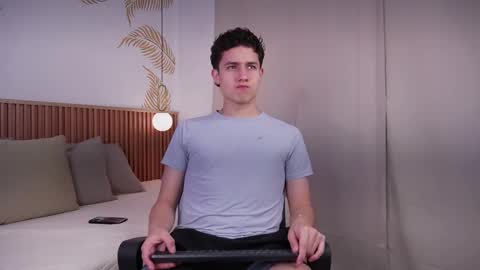 Snapshot of theohawke_ chatting on 01/15/25, 12:58 THEO- MATEO online show from 01/15/25, 12:58