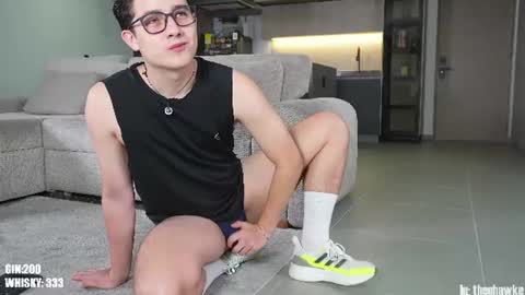  THEO- MATEO  online show from 06/14/26, 11:40