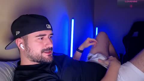 Theo Ravi online show from 03/22/26, 03:43