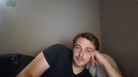 Snapshot of theox69xxx chatting on 10/19/25, 11:22 theox69xxx online show from 10/19/25, 11:22