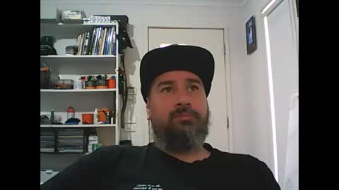 aussiebeard online show from 10/15/25, 02:01