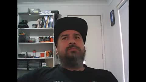 aussiebeard online show from 10/20/25, 02:23