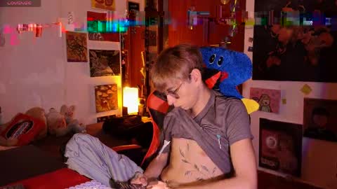 Matt independent model  online show from 04/09/26, 09:53