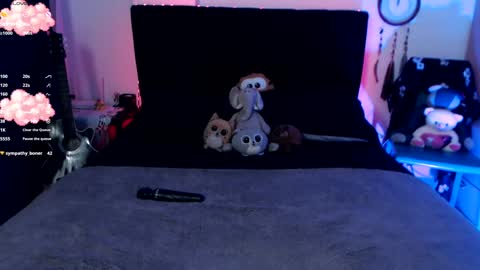 Sara online show from 12/30/24, 12:00