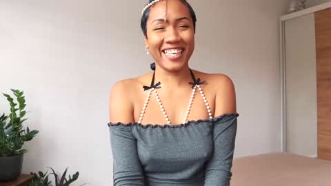 YAYA  online show from 02/04/25, 12:11