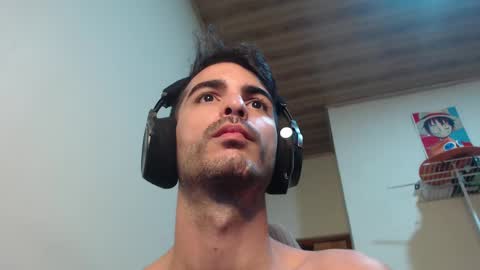 Santiago Enrique online show from 02/28/25, 05:26