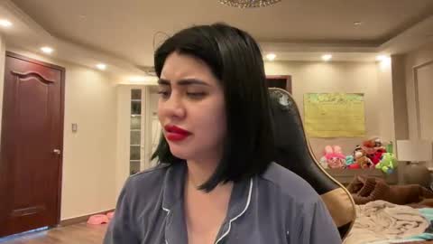 therealcamilabaddie online show from 09/25/25, 11:36