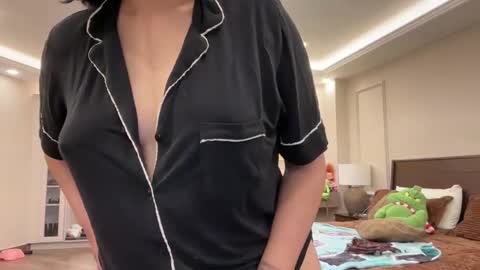 therealcamilabaddie online show from 09/29/25, 10:25