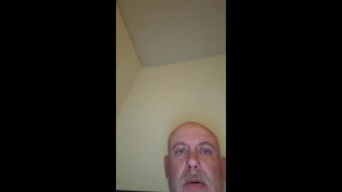 Snapshot of therealholland1979 chatting on 05/28/26, 07:00 therealholland1979 online show from 05/28/26, 07:00