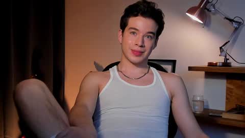 Snapshot of therealmartincox chatting on 09/11/25, 12:22 4th online show from 09/11/25, 12:22