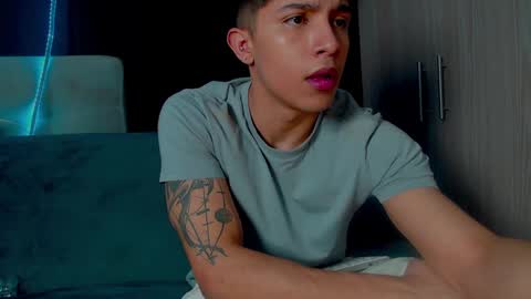 thesaint_xxx online show from 09/27/25, 03:22