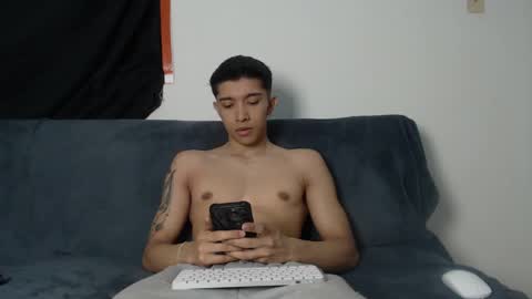 thesaint_xxx online show from 11/05/25, 12:32