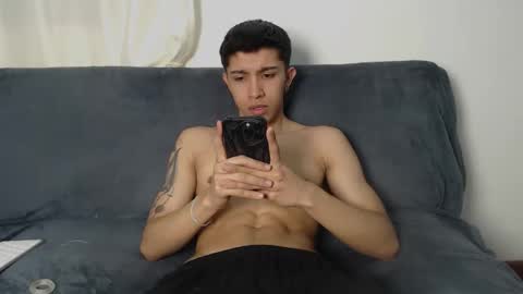 thesaint_xxx online show from 11/14/25, 04:33