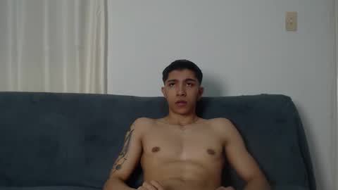 thesaint_xxx online show from 12/01/25, 06:40