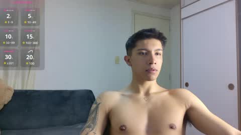 Snapshot of thesaint_xxx chatting on 07/10/26, 06:17 thesaint_xxx online show from 07/10/26, 06:17