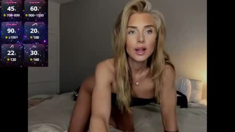 Selina Kyle online show from 02/06/25, 11:26