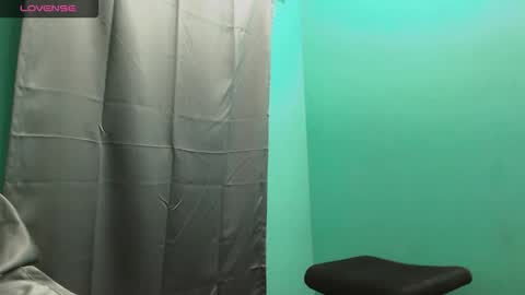 Snapshot of thesexland chatting on 10/11/25, 02:22 Daniel online show from 10/11/25, 02:22