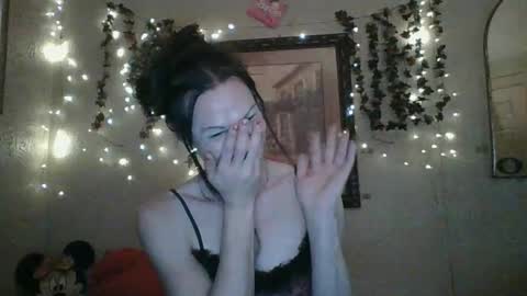 sillymillie0 online show from 09/17/25, 11:50