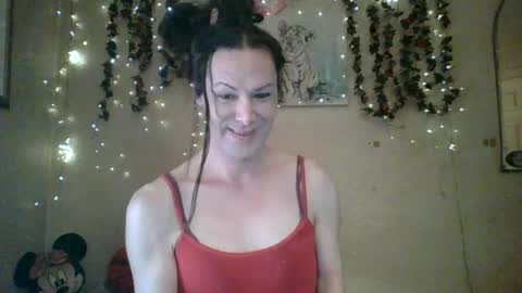 Snapshot of thesillymillie chatting on 06/14/26, 04:53 sillymillie0 online show from 06/14/26, 04:53