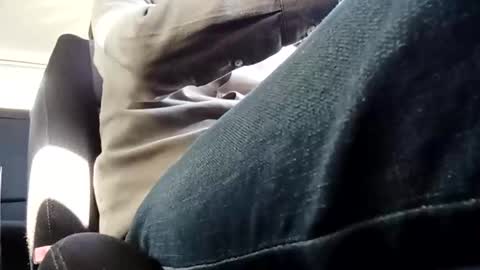 Snapshot of thesixpack_ chatting on 09/09/25, 12:37 thesixpack_ online show from 09/09/25, 12:37