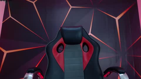 Snapshot of theskinny8inch_ chatting on 01/20/25, 06:21 theskinny8inch_ online show from 01/20/25, 06:21