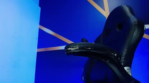 Snapshot of theskinny8inch_ chatting on 02/10/25, 05:47 theskinny8inch_ online show from 02/10/25, 05:47