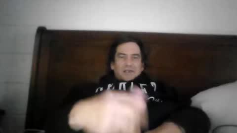Snapshot of thestardad394997 chatting on 04/16/26, 09:39 thestardad394997 online show from 04/16/26, 09:39