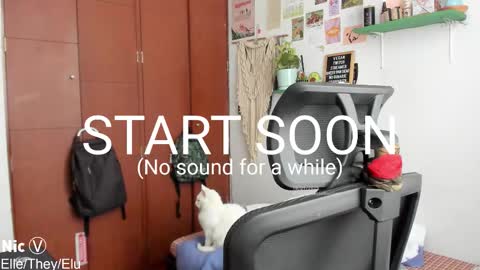 Nicole online show from 09/18/25, 12:07