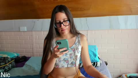 Nicole online show from 04/01/26, 02:36