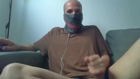Snapshot of thetubedscarfguy chatting on 05/28/26, 06:05 Scarf guy online show from 05/28/26, 06:05