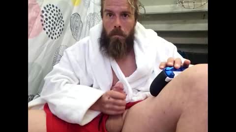 Snapshot of theugly_1 chatting on 11/08/25, 06:24 Thicbwc4u online show from 11/08/25, 06:24