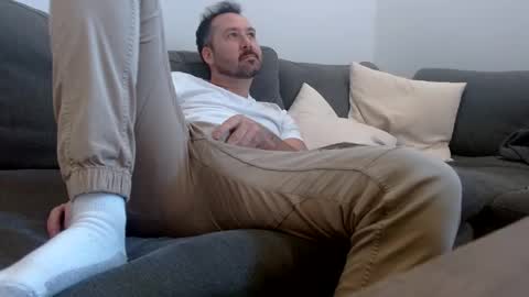 Snapshot of theuncutguy69 chatting on 10/03/25, 07:33 theuncutguy69 online show from 10/03/25, 07:33