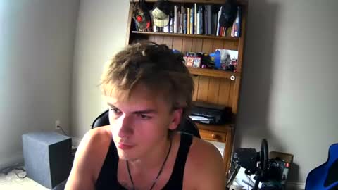Snapshot of thevincegray chatting on 06/20/26, 10:12 Vince online show from 06/20/26, 10:12