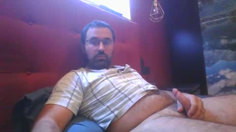 Snapshot of theviper1990 chatting on 12/02/24, 11:07 Carlos1990 online show from 12/02/24, 11:07