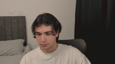 thiaan__ online show from 12/17/24, 11:16