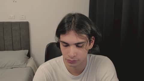 thiaan__ online show from 12/22/24, 03:55