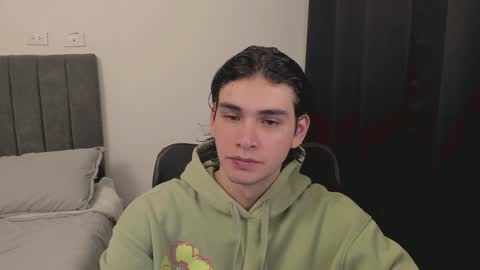 thiaan__ online show from 12/23/24, 11:17