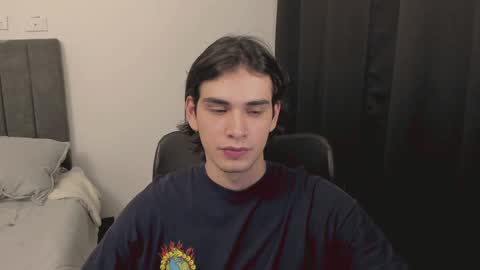 thiaan__ online show from 12/29/24, 01:34