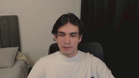 thiaan__ online show from 01/12/25, 01:42