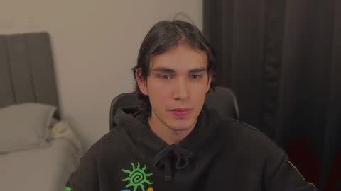 thiaan__ online show from 01/19/25, 02:15