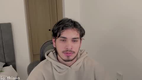 thiaan__ online show from 09/12/25, 01:38