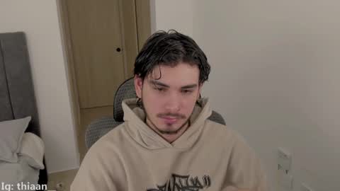 thiaan__ online show from 09/13/25, 03:39