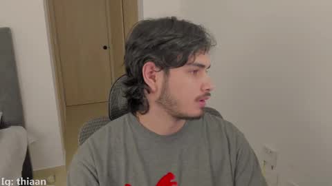 thiaan__ online show from 09/22/25, 02:57