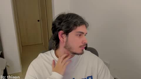 thiaan__ online show from 09/22/25, 11:51