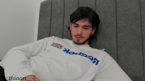 thiaan__ online show from 09/24/25, 03:54