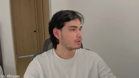 thiaan__ online show from 12/21/25, 09:11