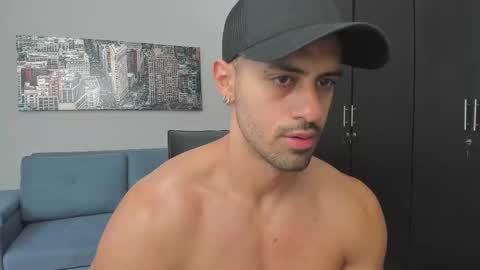 thiago_driussi online show from 09/28/25, 10:15